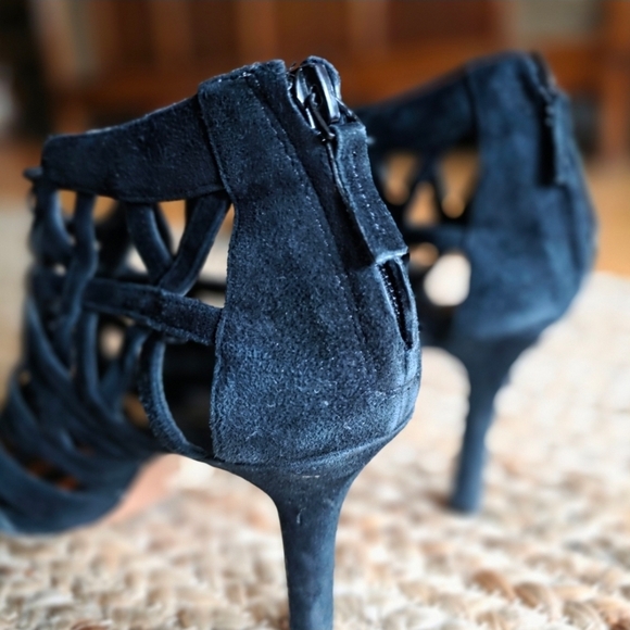 Pour La Victoire | Black Suede Strappy Heels 9 - Picture 5 of 9